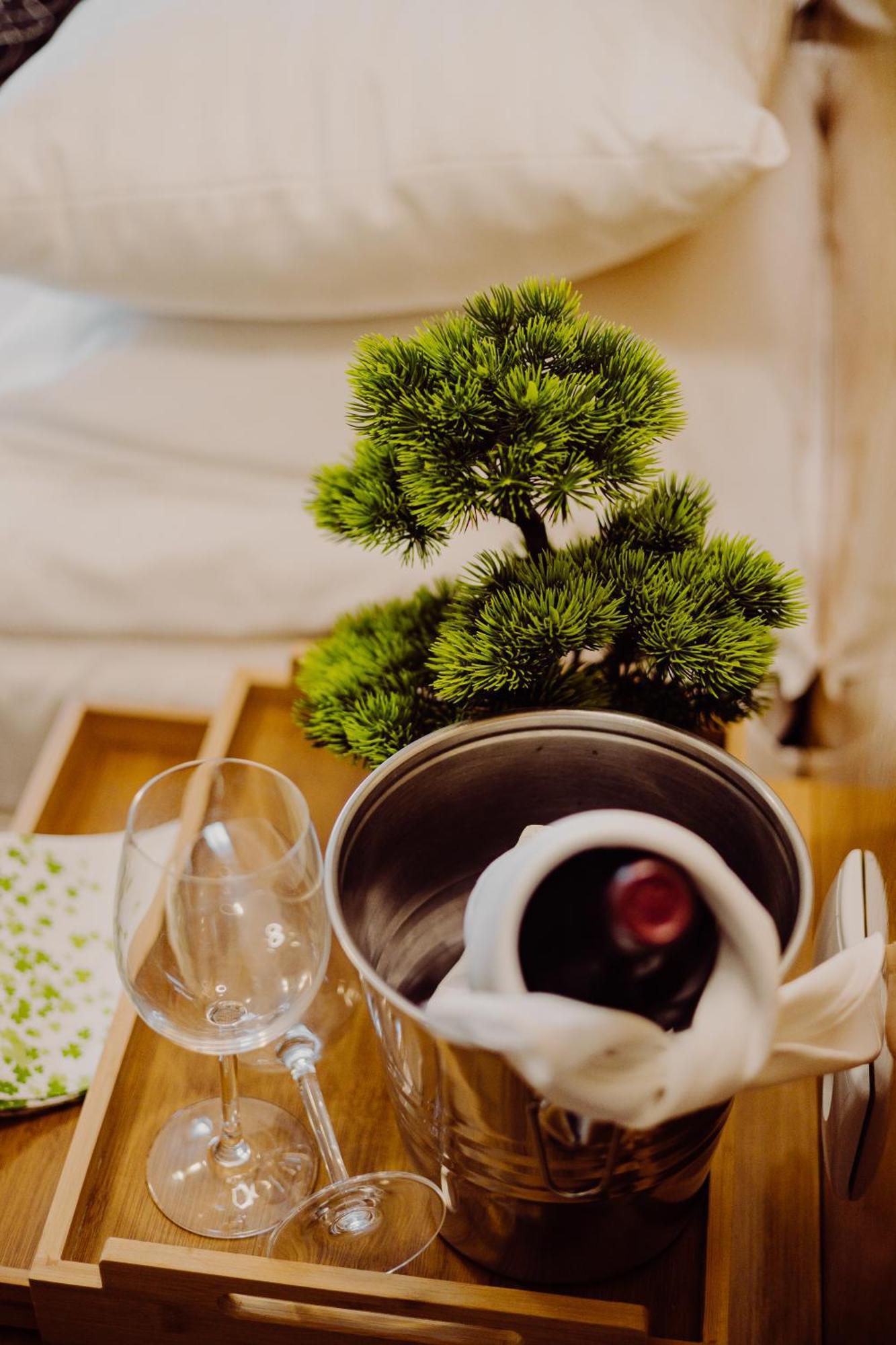 Hotel Bonsai 니엠차 외부 사진