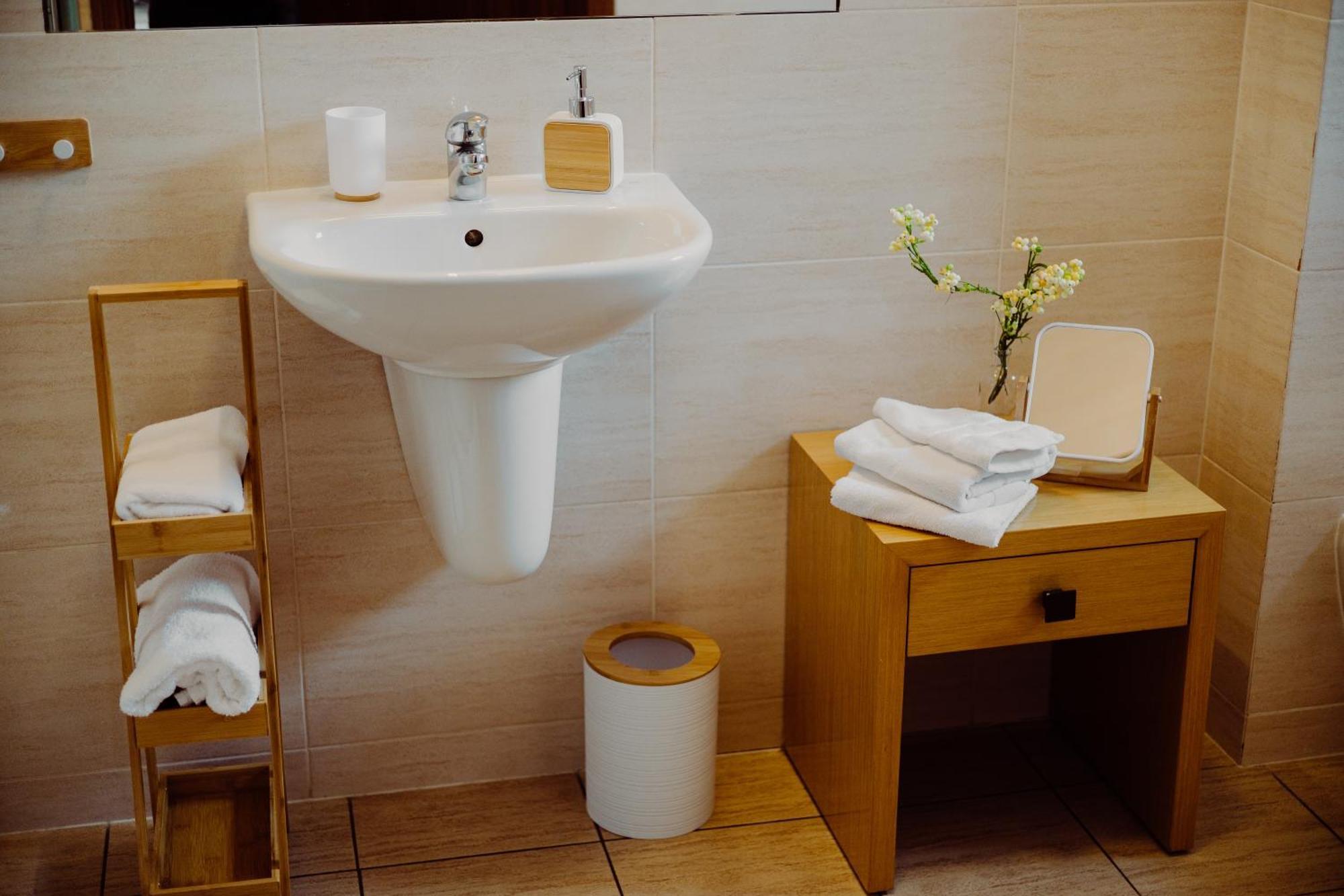 Hotel Bonsai 니엠차 외부 사진