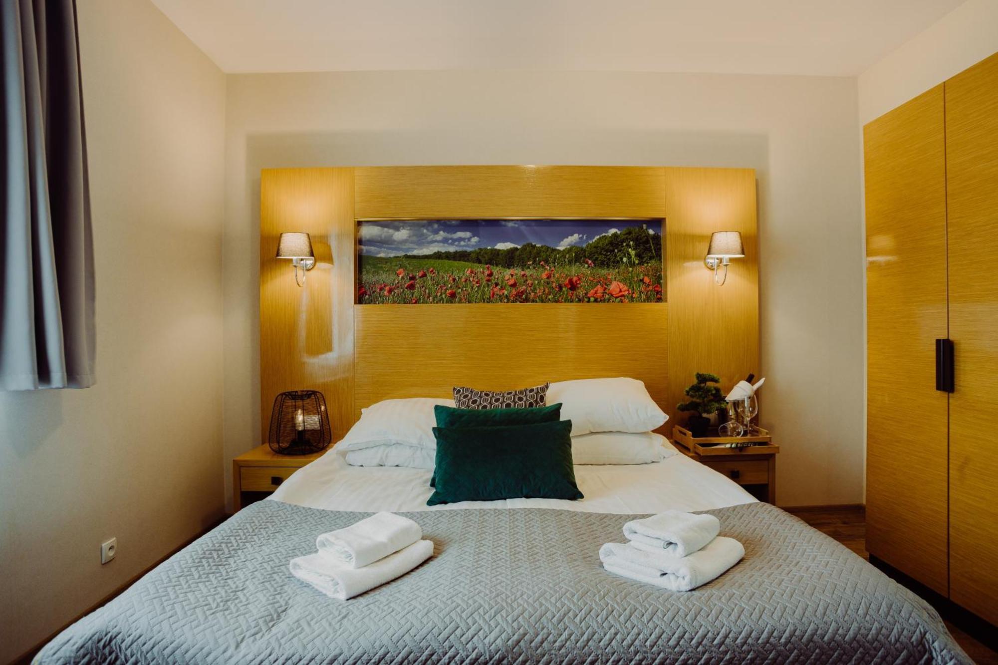 Hotel Bonsai 니엠차 외부 사진