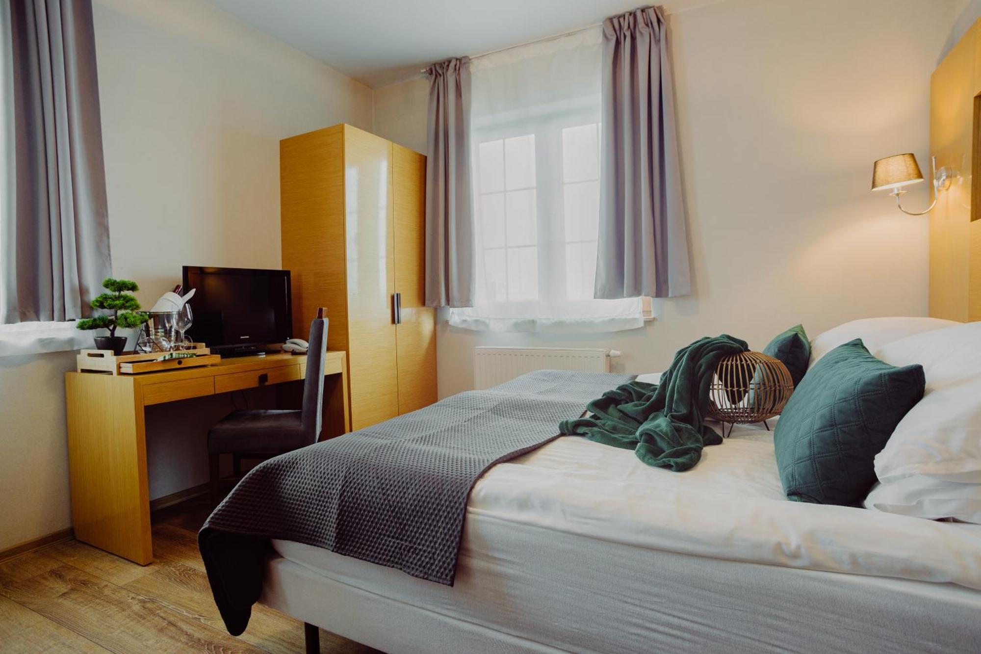 Hotel Bonsai 니엠차 외부 사진