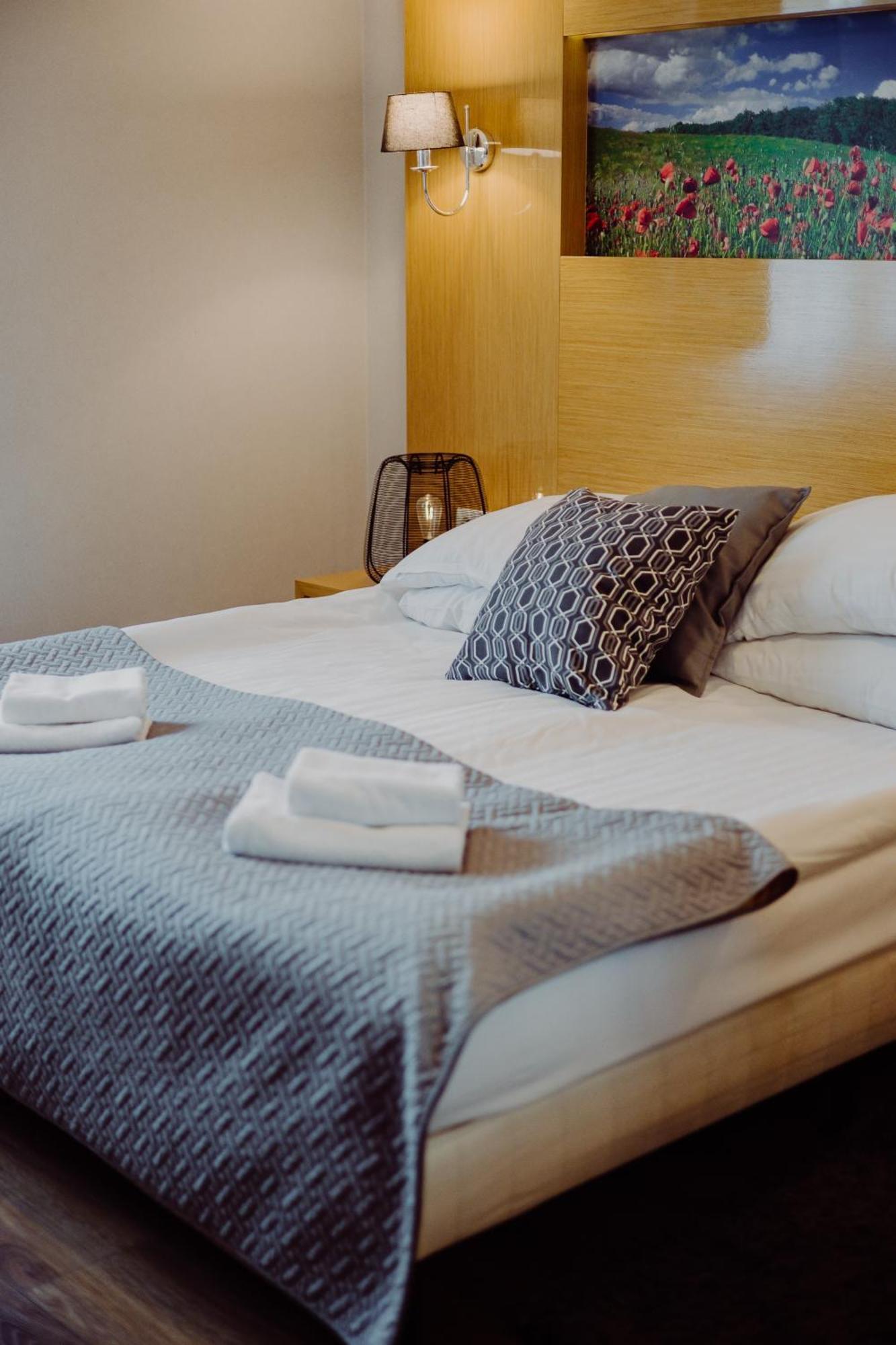 Hotel Bonsai 니엠차 외부 사진
