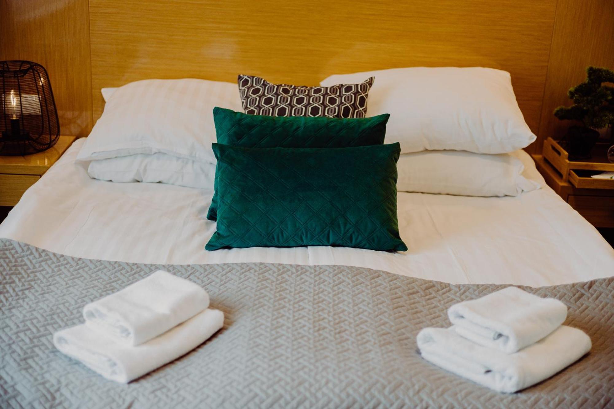 Hotel Bonsai 니엠차 외부 사진
