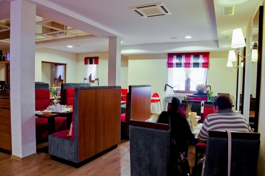 Hotel Bonsai 니엠차 외부 사진